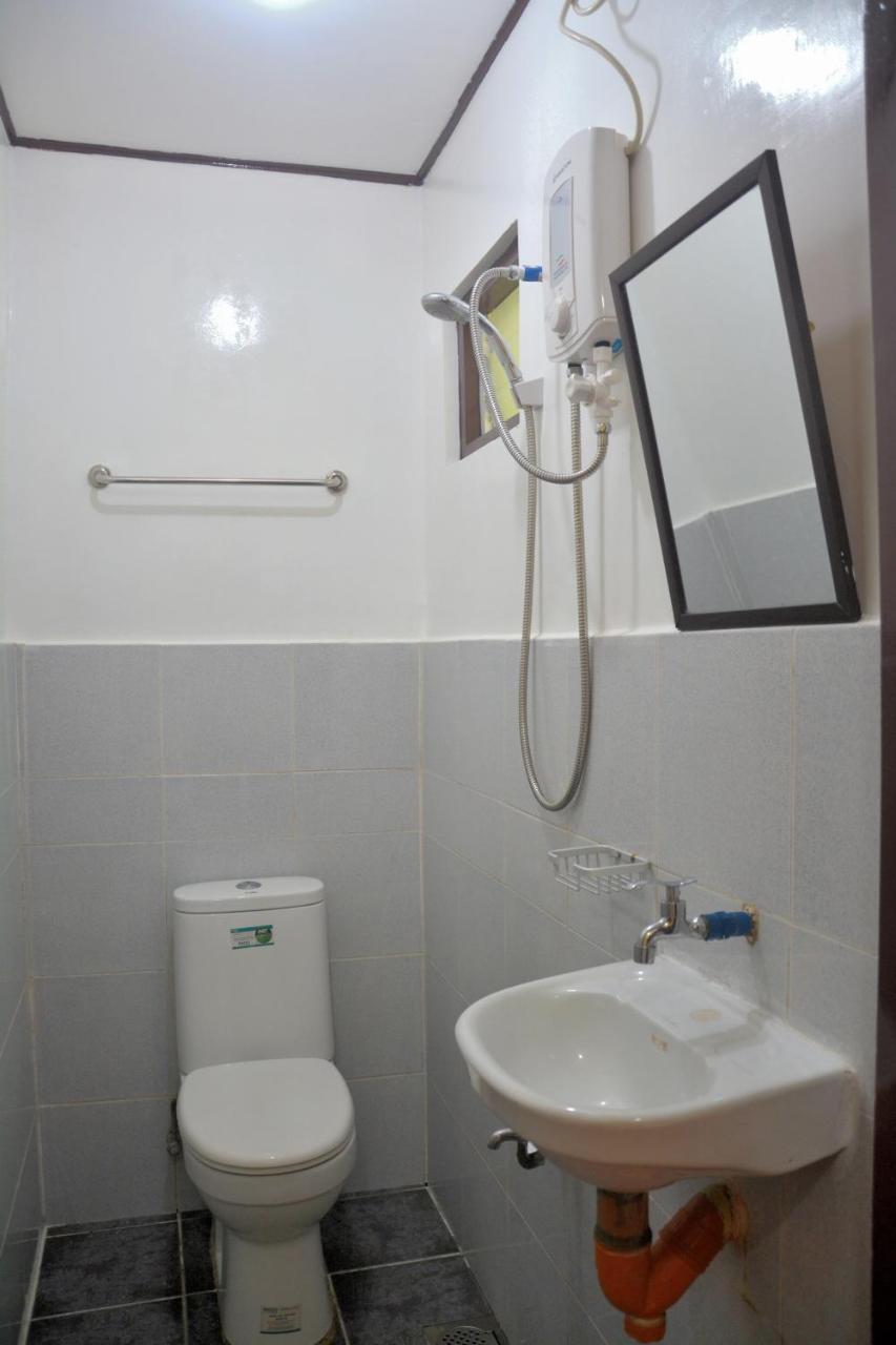 Jorge Transient House Hotel Coron Bagian luar foto